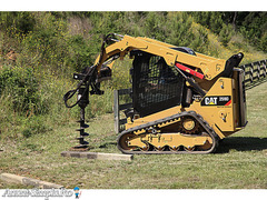 Oferim servicii-inchiriere bobcat/skid - Imagine 3