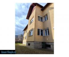 Vila cu 2 apartamente, posibilitate extindere. - Imagine 5